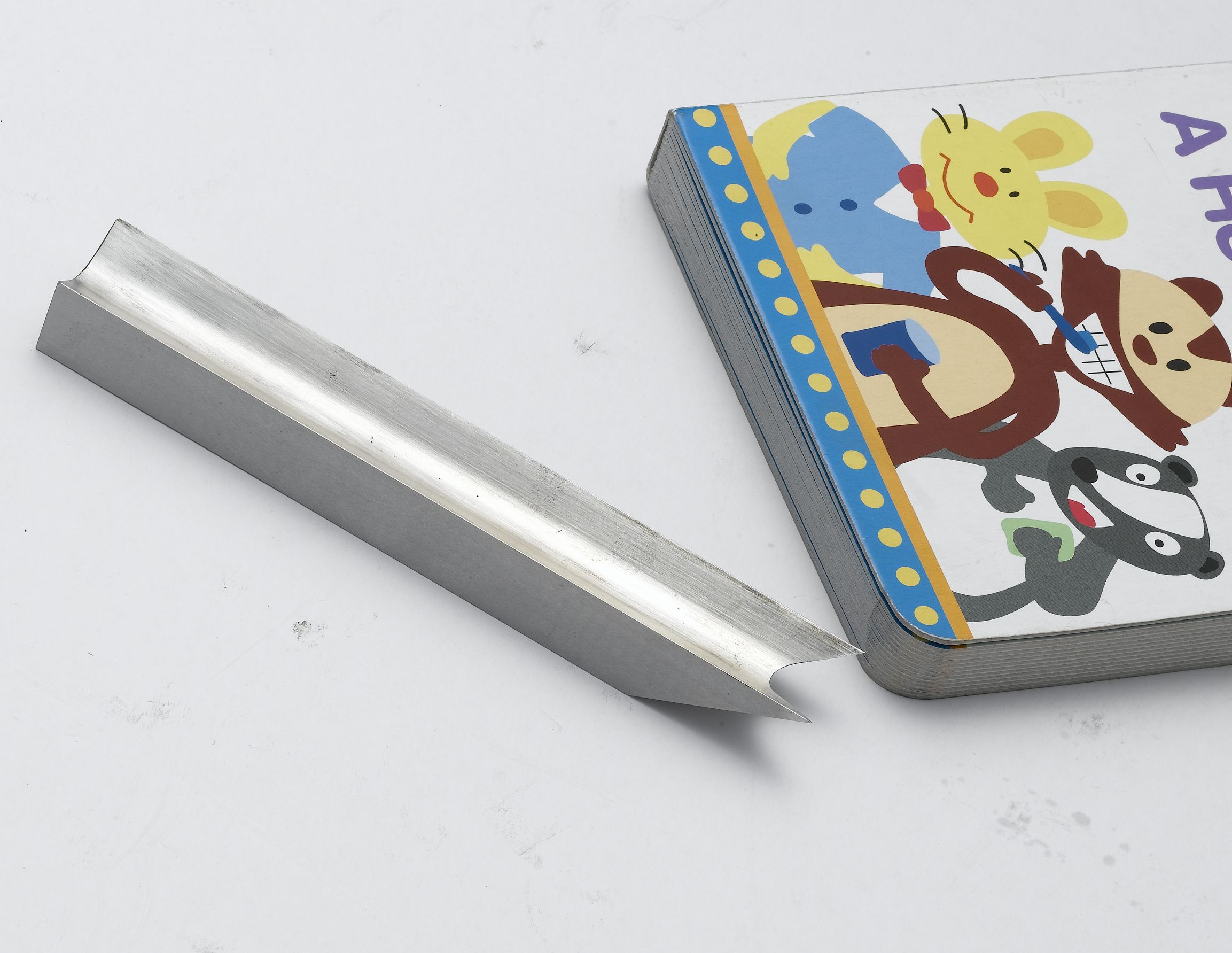 如何正确使用和保养钢刀模